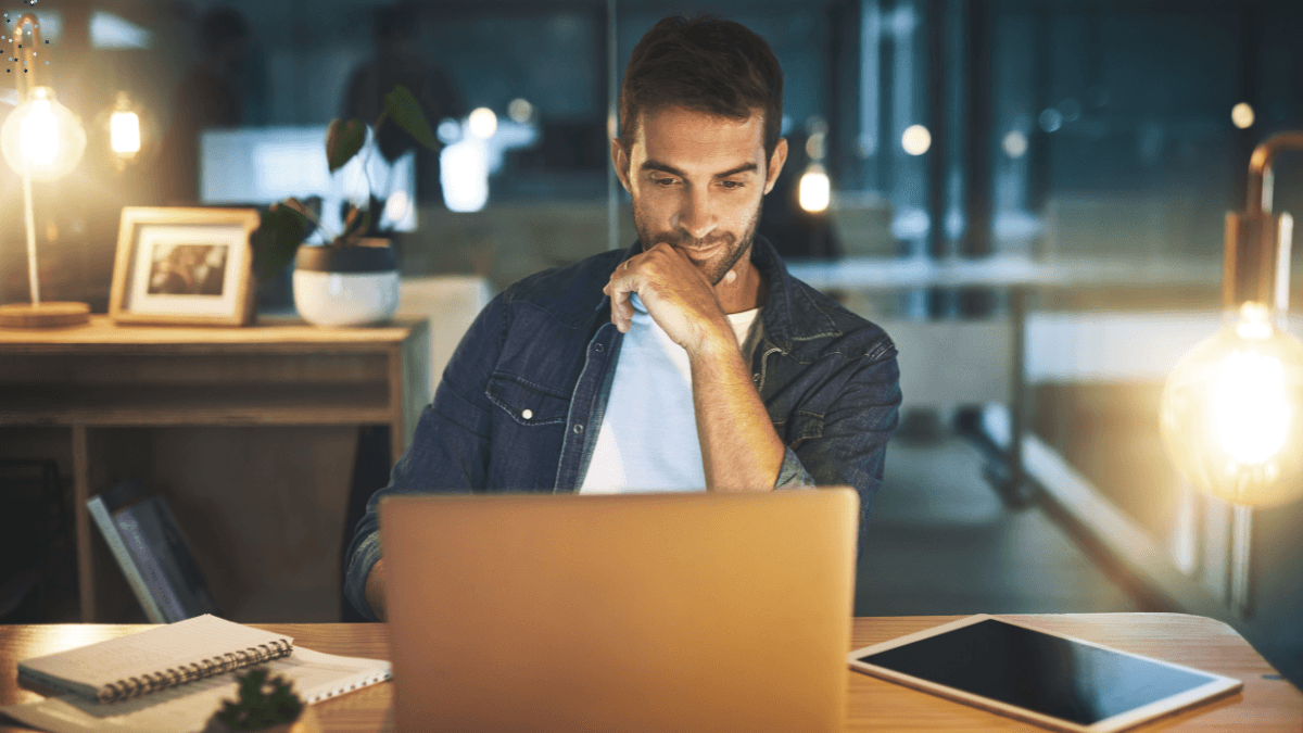 10 Monthly Habits to Stay on Top of Your Goals and Get Organized