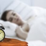 How to Wake Up at 5 AM Sharp (8 Tips)