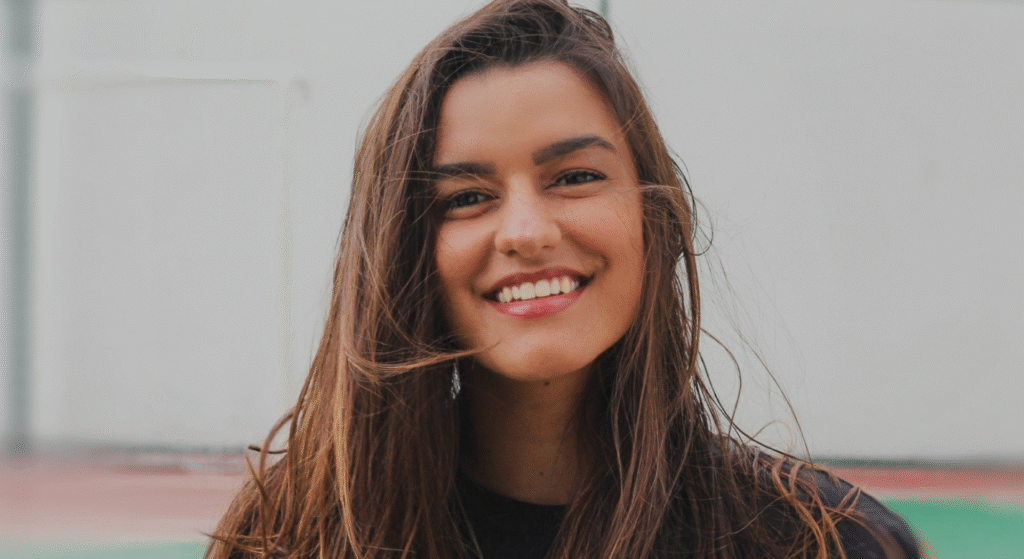 30 Sweet Compliments to Brighten Her Day
