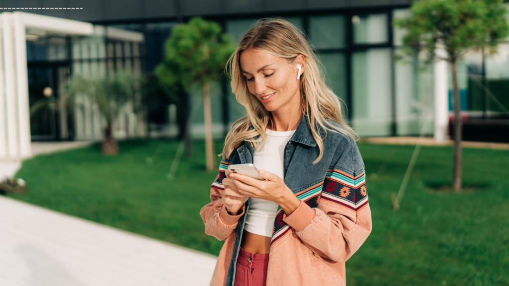 12 Long Distance Relationship Psychology Tips