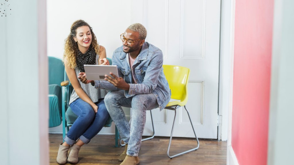 12 Signs That Your Man Doesn’t Love You