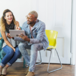 12 Signs That Your Man Doesn’t Love You