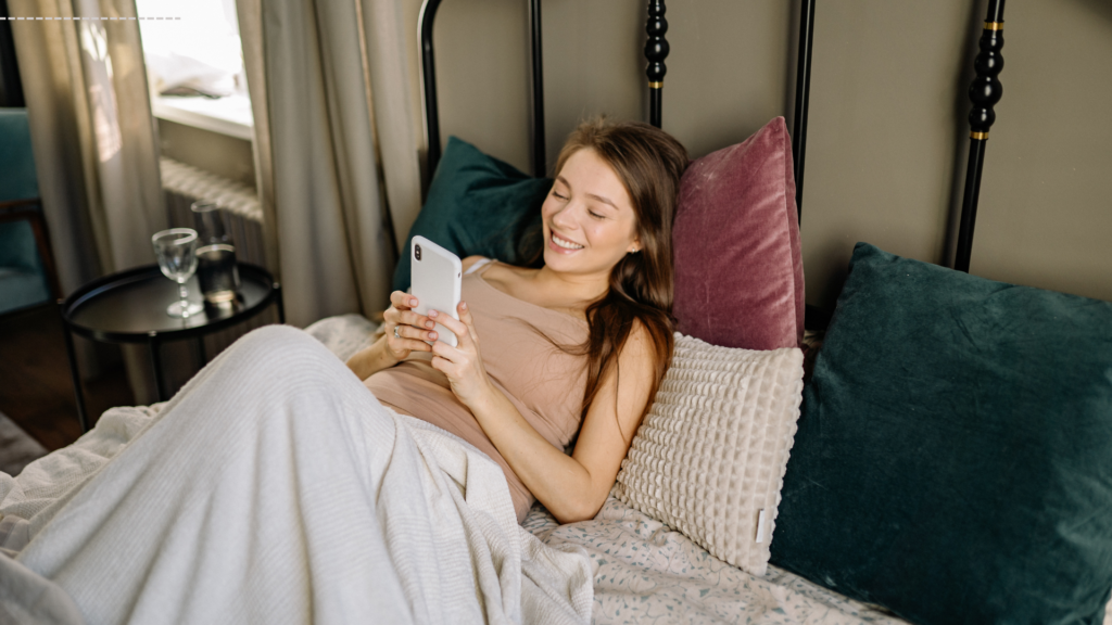 15 Good Truth or Dare Questions Over Text With Your Crush