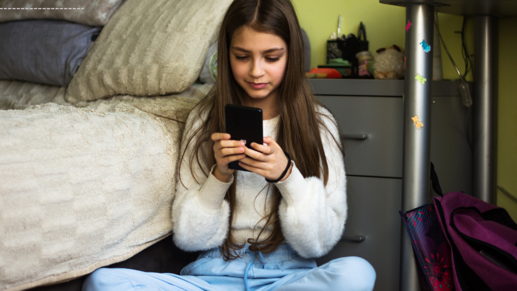 35 Flirty Text Messages for Her