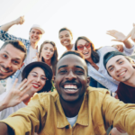 18 Cool Things to Do With Friends for Fun and Bonding