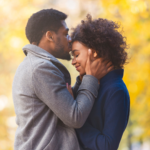 5 Things That Change in a Woman When She Falls in Love