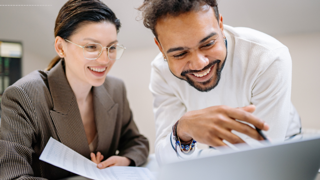 8 Things Women Do That Men Find Attractive