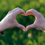 How to Disconnect from Someone You Love (10 Tips)