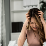 10 Clear Signs Someone Has No Friends and Struggles Socially