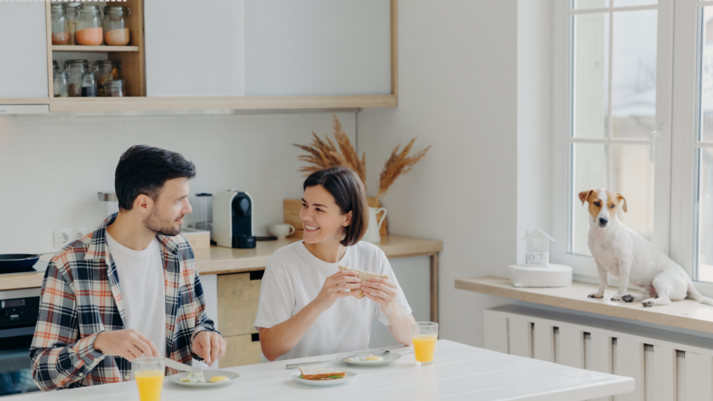 15 Lovely Things Your Husband Wants to Hear Every Day