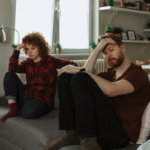 6 Signs Someone Secretly Hates You (But Pretends to Like You)