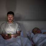 8 Signs Your Husband Is Pretending to Be Faithful