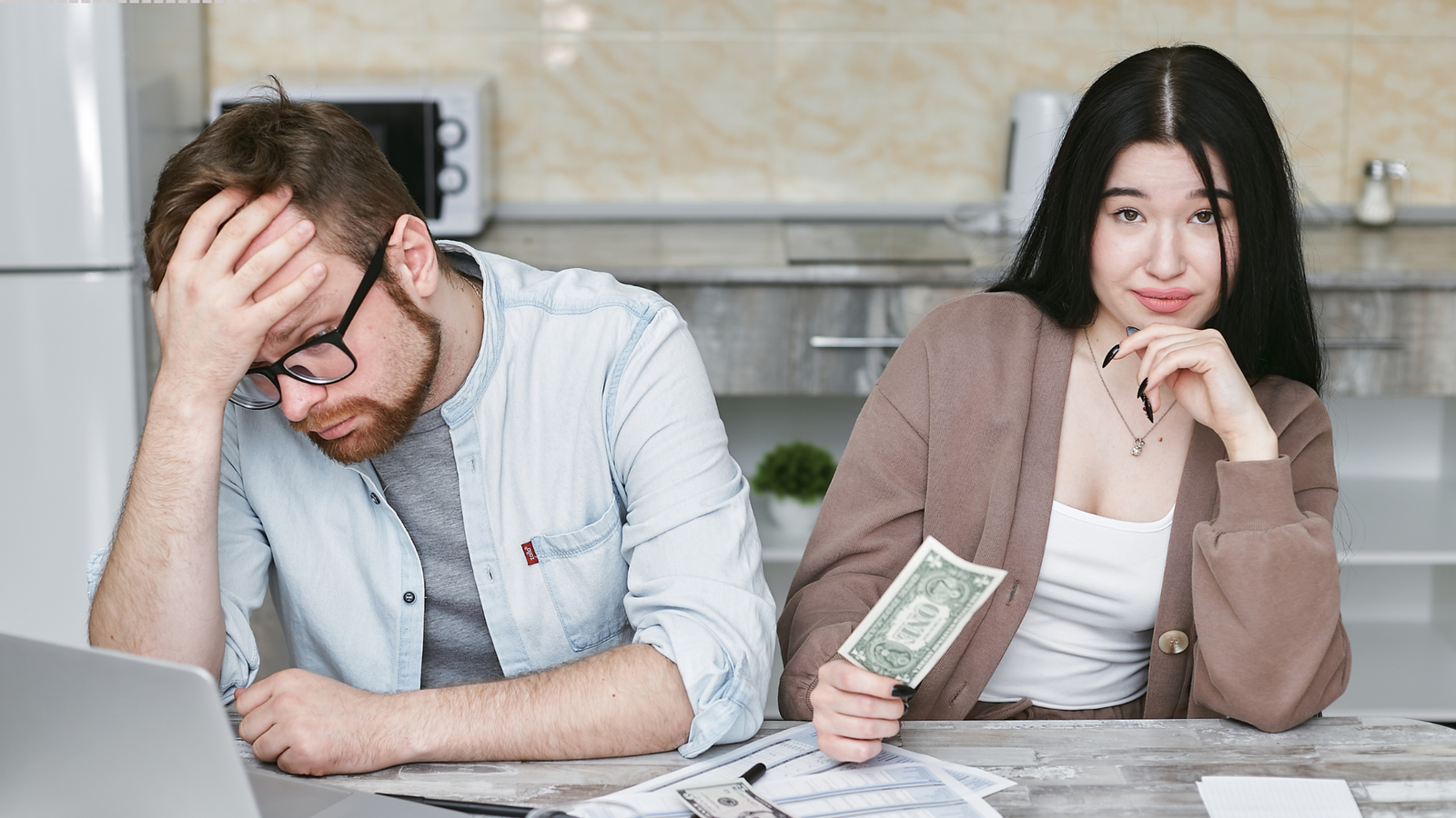 How to Teach Your Boyfriend a Lesson: 11 Ways
