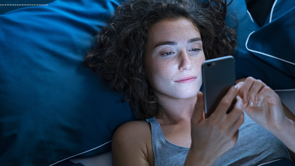 5 Things to Do If He Leaves You on Read and You’re Overthinking It