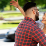 6 Deep Signs He Is Lying About Loving You