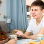 6 Simple Tips to Teach Your Kids to Save Money From a Young Age